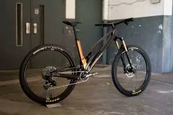 Unno Dash Race -Polkupyorot Kauppa UNDARA11